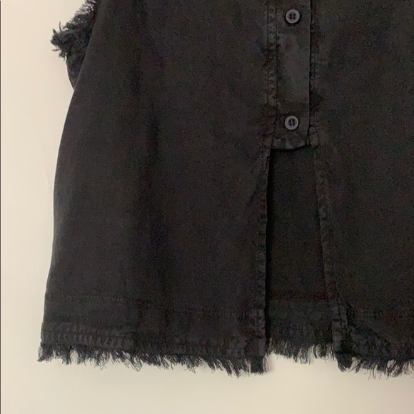 NEVER WORN black tank top with frayed edges - Picture 4 of 4